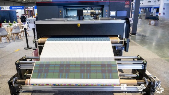 6 คำถามหลักในการเลือกเครื่องพิมพ์สิ่งทอดิจิตอล: คู่มือพื้นฐานสำหรับผู้ผลิตเสื้อผ้าและสตูดิโอ